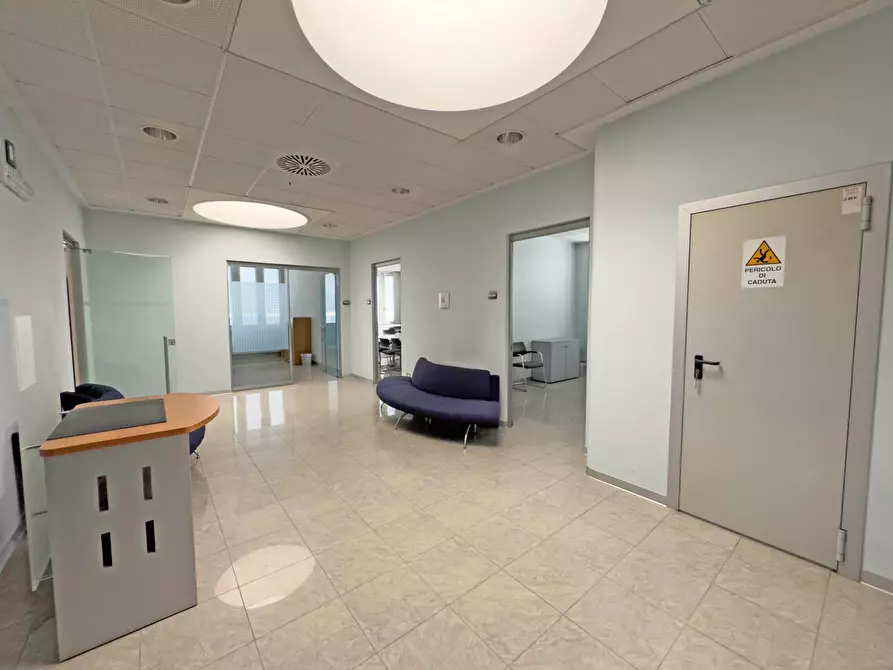 Immagine 2 di Ufficio in affitto  in corso Roma 17 a Moncalieri