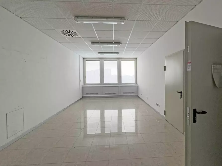 Immagine 17 di Ufficio in affitto  in corso Roma 17 a Moncalieri