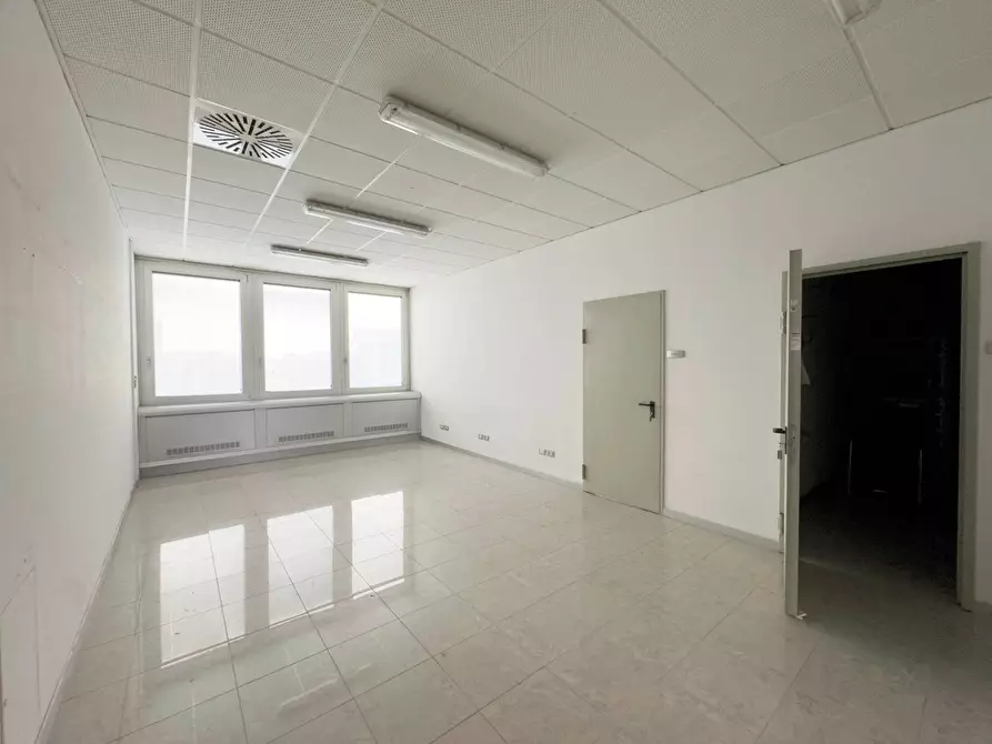 Immagine 18 di Ufficio in affitto  in corso Roma 17 a Moncalieri