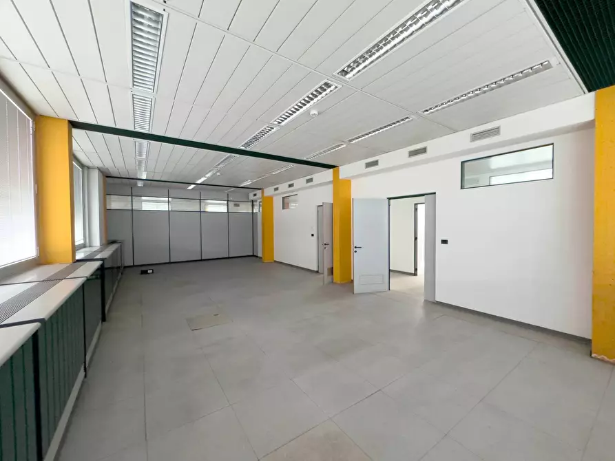 Immagine 10 di Ufficio in affitto  in corso Roma 19 a Moncalieri