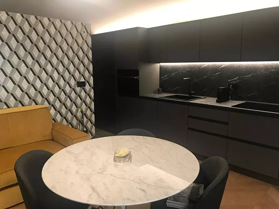 Immagine 2 di Appartamento in affitto  in Via Giuseppe Luigi Lagrange a Torino