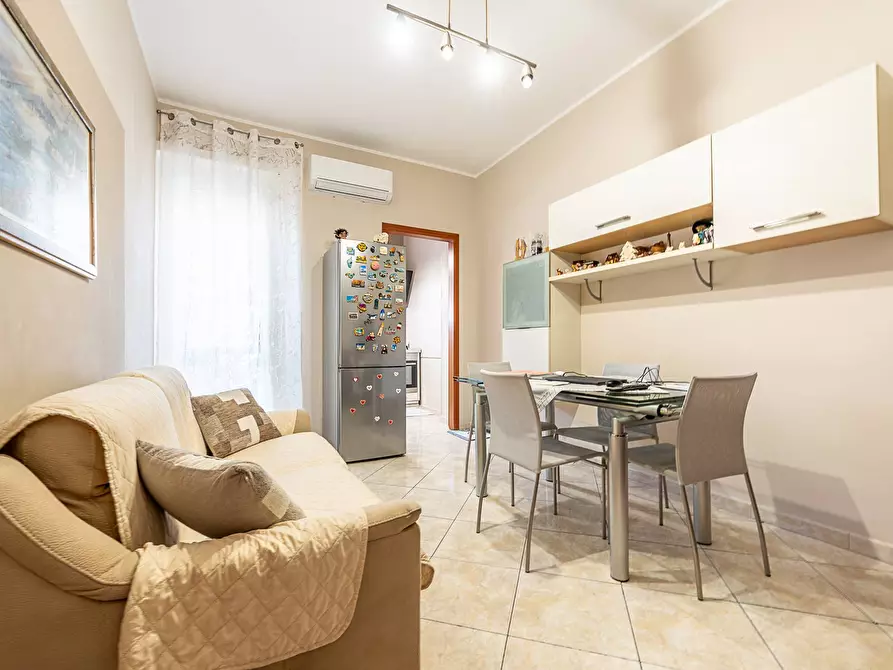 Immagine 9 di Appartamento in vendita  in Corso Sebastopoli 259 a Torino