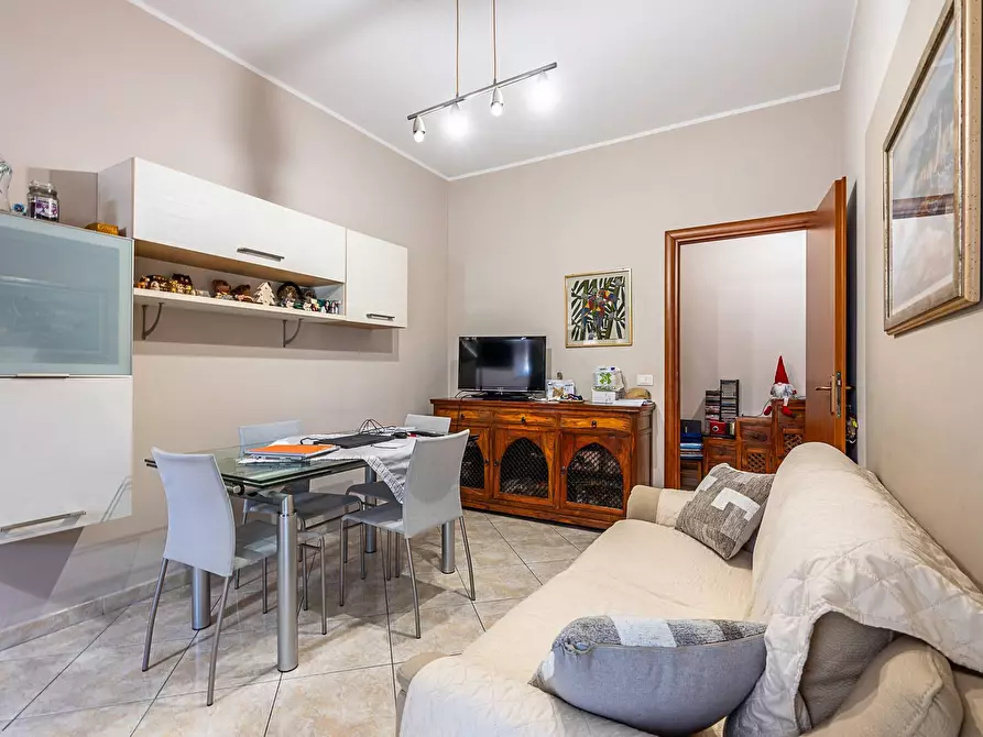 Immagine 11 di Appartamento in vendita  in Corso Sebastopoli 259 a Torino