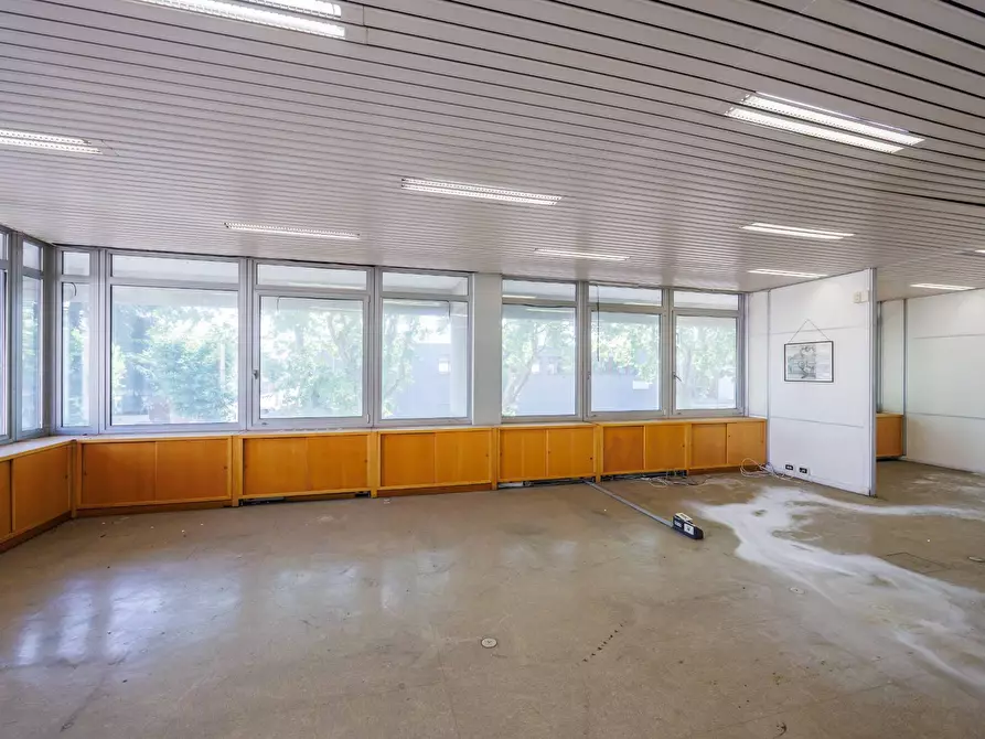 Immagine 8 di Ufficio in affitto  in Via Liguria a Borgaro Torinese
