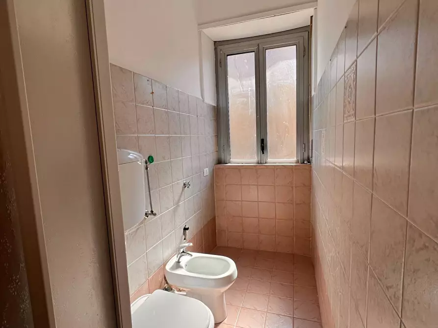 Immagine 12 di Appartamento in vendita  in Via Borgosesia 103 a Torino