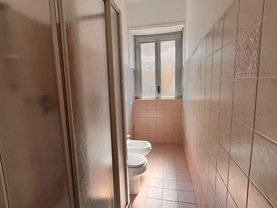Immagine 13 di Appartamento in vendita  in Via Borgosesia 103 a Torino