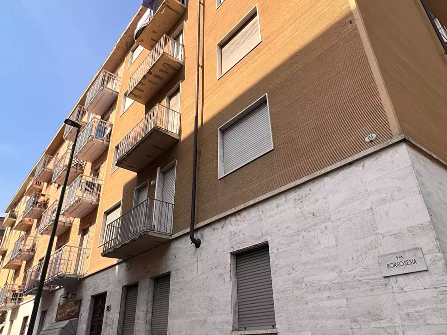 Immagine 26 di Appartamento in vendita  in Via Borgosesia 103 a Torino