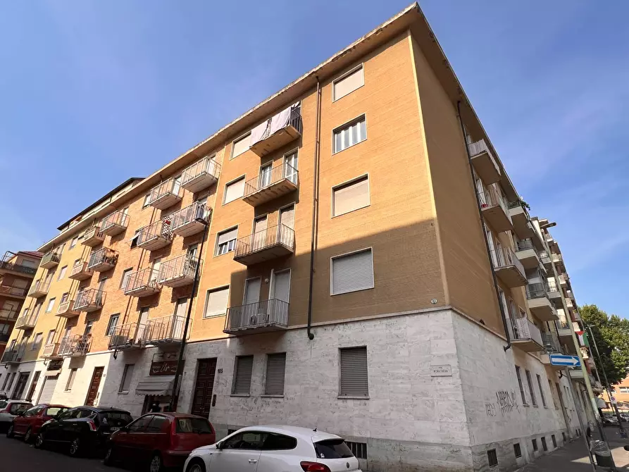 Immagine 1 di Appartamento in vendita  in Via Borgosesia 103 a Torino