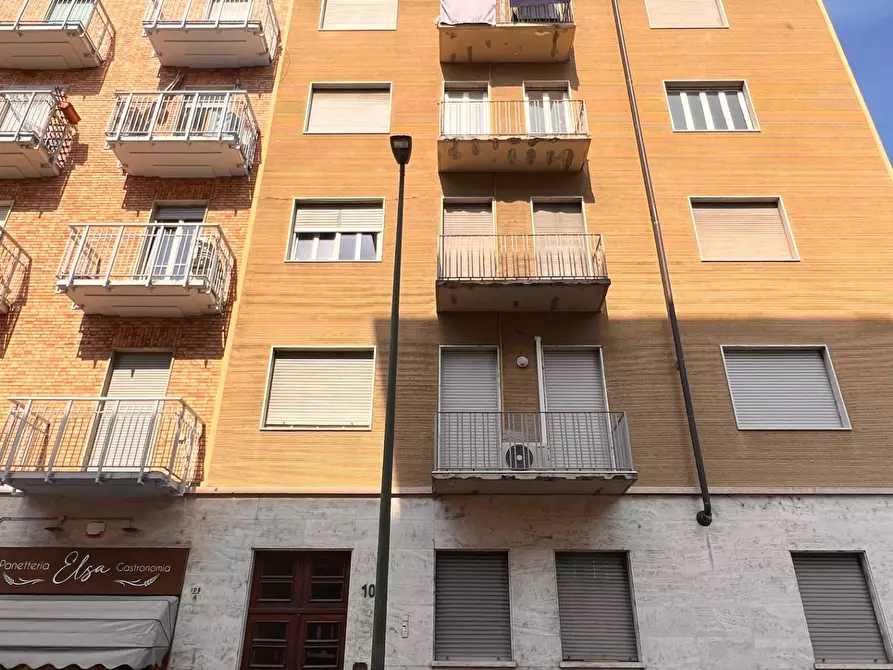 Immagine 25 di Appartamento in vendita  in Via Borgosesia 103 a Torino