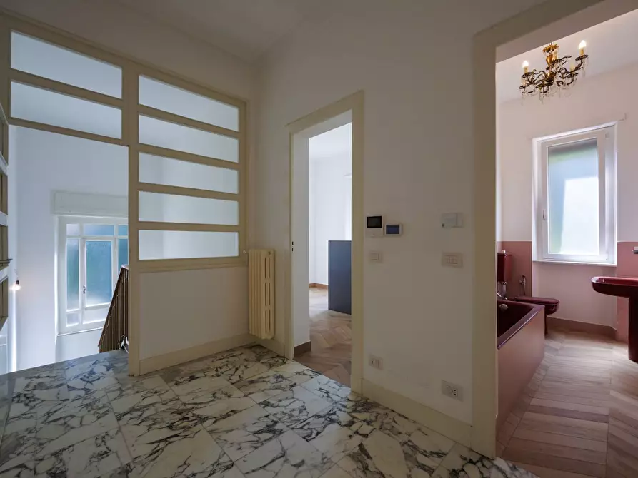 Immagine 16 di Villa in affitto  in Strada Del Cantello 24 a Torino