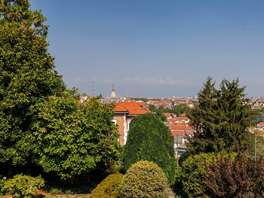 Immagine 23 di Villa in affitto  in Strada Del Cantello 24 a Torino