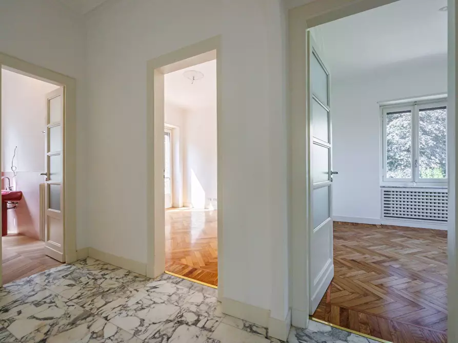 Immagine 18 di Villa in affitto  in Strada Del Cantello 24 a Torino