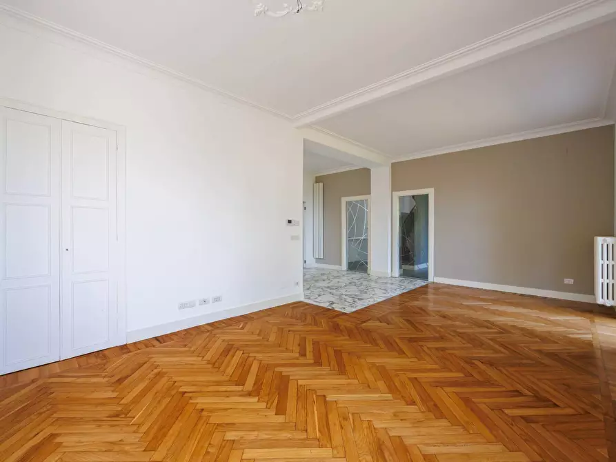 Immagine 34 di Villa in affitto  in Strada Del Cantello 24 a Torino