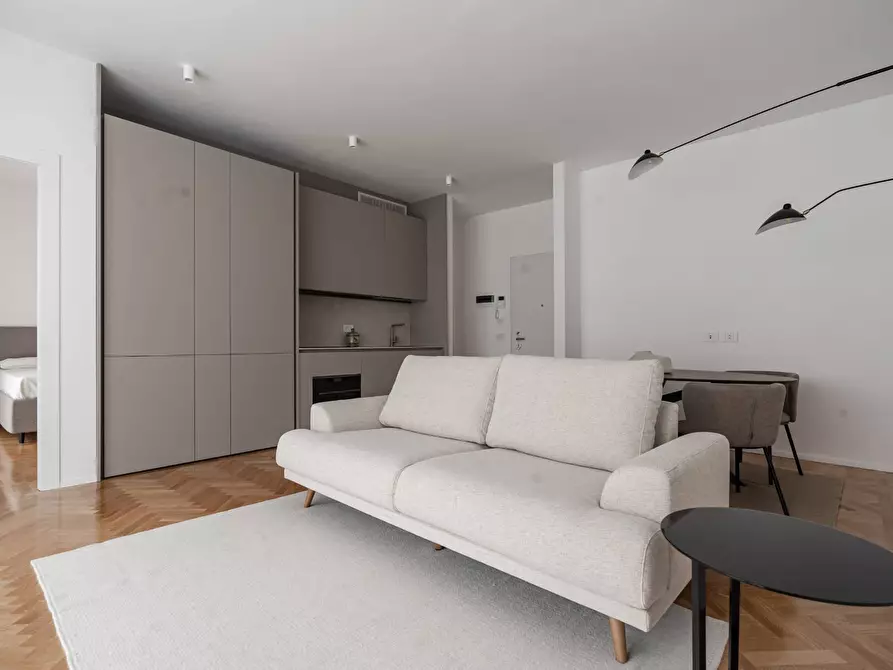 Immagine 1 di Appartamento in affitto  in Via Monte Rosa 61 a Milano