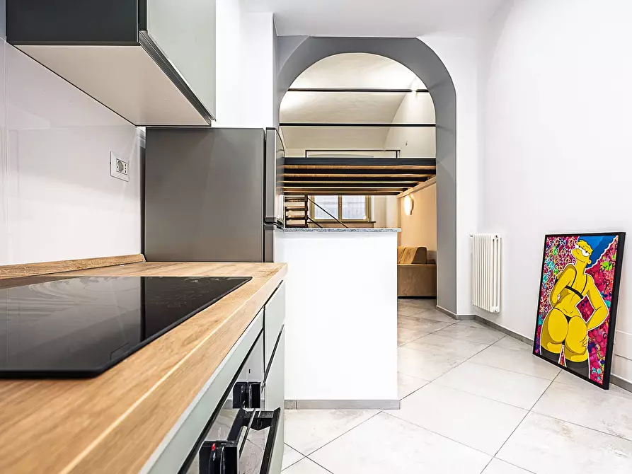 Immagine 8 di Loft/Open space in vendita  in Via Vincenzo Bellini 6 a Torino