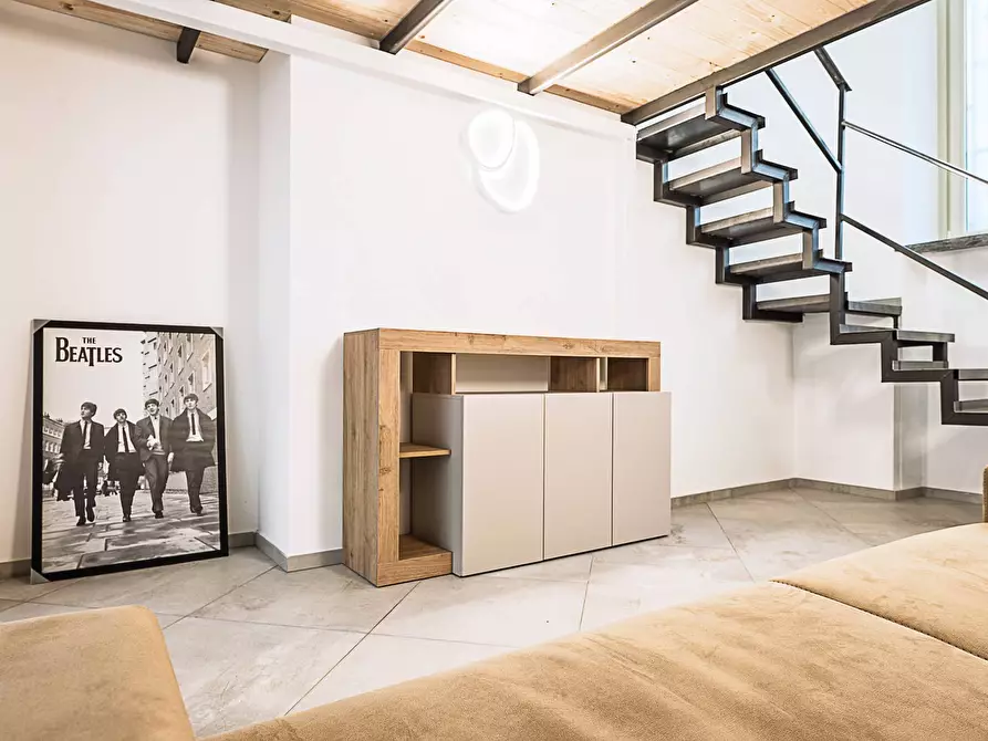 Immagine 13 di Loft/Open space in vendita  in Via Vincenzo Bellini 6 a Torino