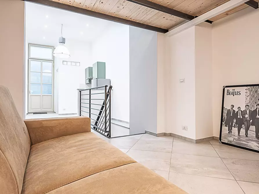 Immagine 14 di Loft/Open space in vendita  in Via Vincenzo Bellini 6 a Torino