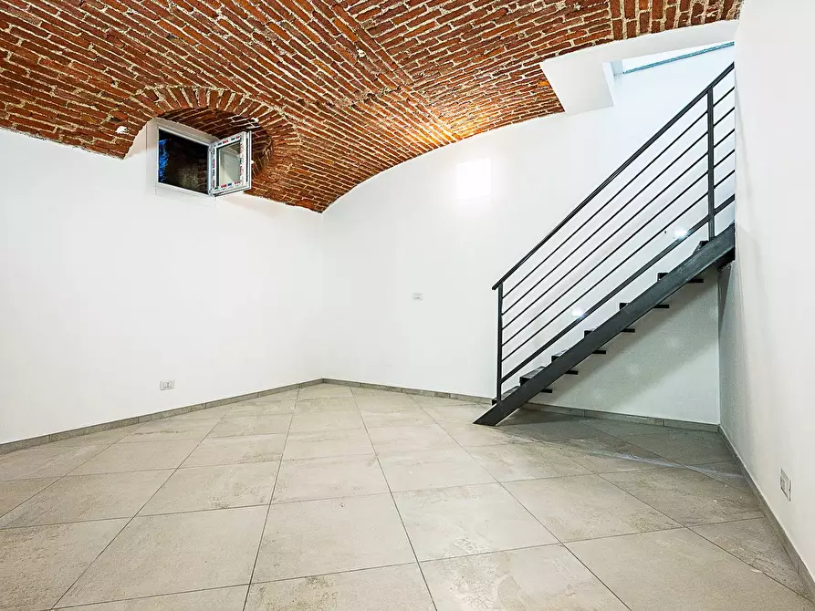 Immagine 32 di Loft/Open space in vendita  in Via Vincenzo Bellini 6 a Torino