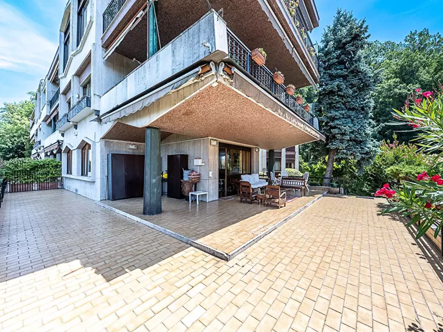 Immagine 5 di Appartamento in vendita  in Strada delle Terrazze a Torino