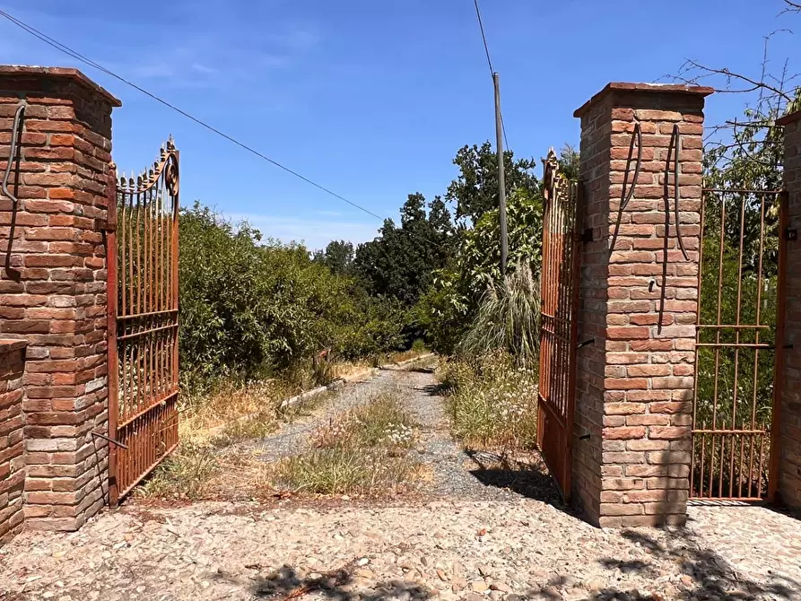 Immagine 3 di Rustico / casale in vendita  in Regione Secco 72 a Canelli