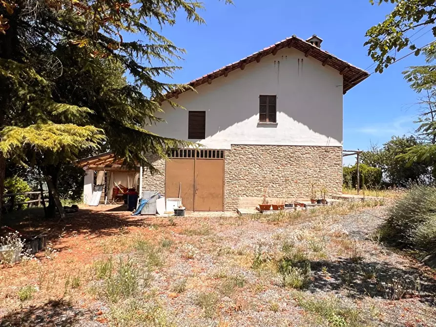 Immagine 11 di Rustico / casale in vendita  in Regione Secco 72 a Canelli
