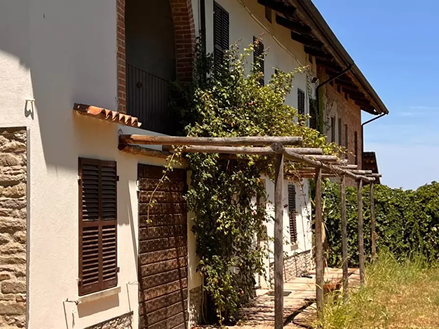 Immagine 4 di Rustico / casale in vendita  in Regione Secco 72 a Canelli
