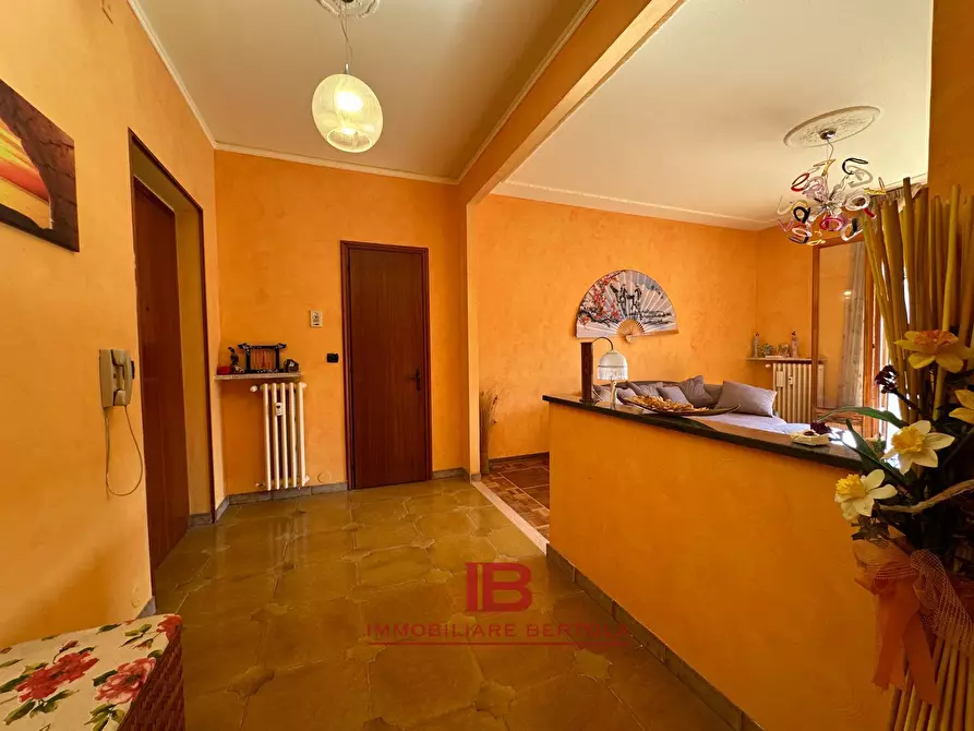 Immagine 7 di Appartamento in vendita  in VIA BODONI 3 a Busca