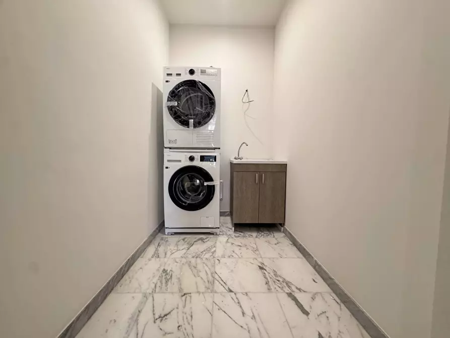 Immagine 14 di Appartamento in affitto  in Via Cernaia a Torino