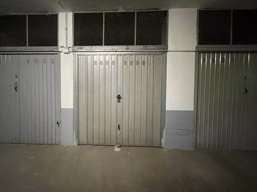 Immagine 6 di Box auto in affitto  in Via Roma 6 a Collegno