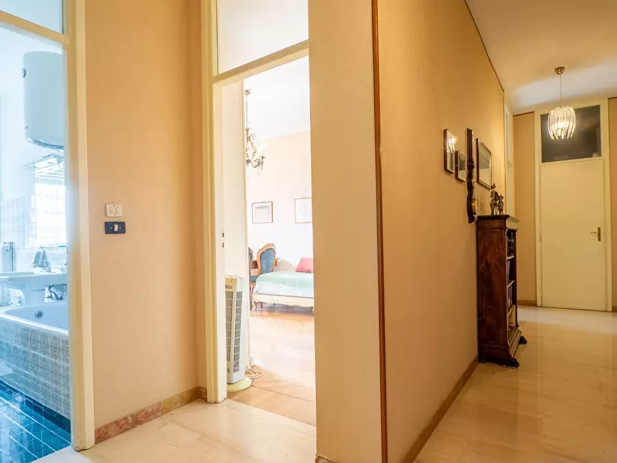 Immagine 27 di Appartamento in vendita  in viale Colli 5 a Rivoli