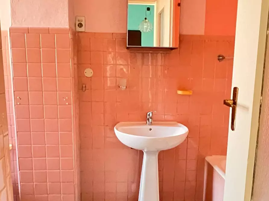 Immagine 11 di Appartamento in vendita  in Via Bernardino Drovetti 22 a Torino