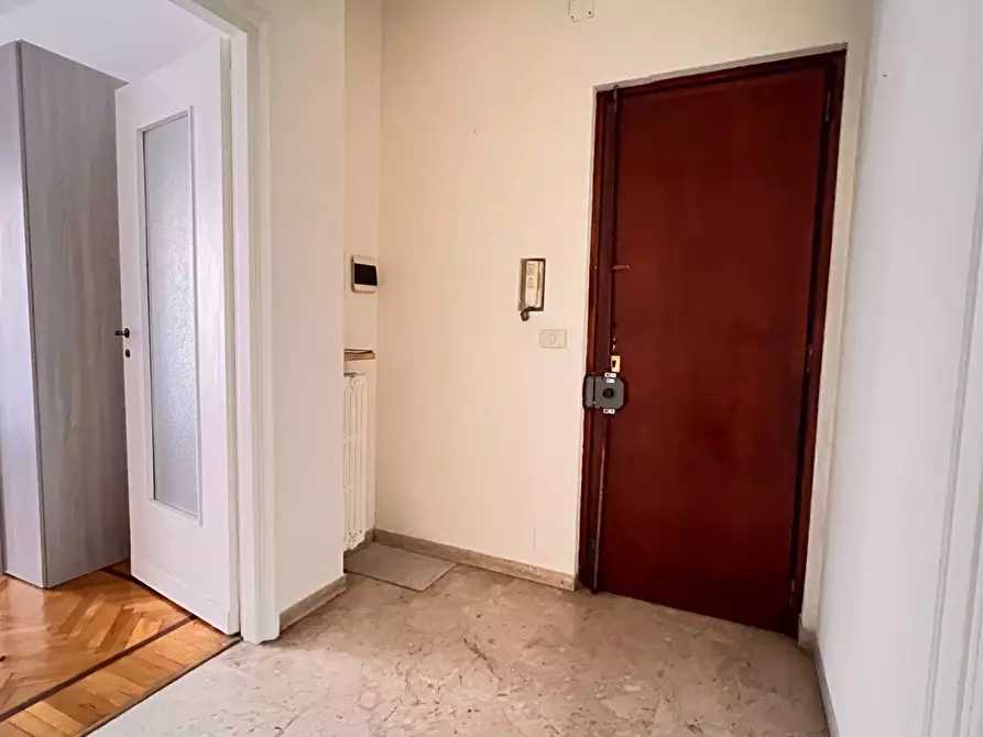 Immagine 2 di Appartamento in vendita  in Via Bernardino Drovetti 22 a Torino