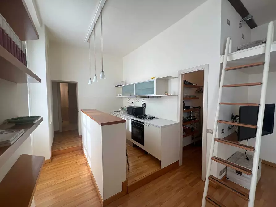 Immagine 3 di Appartamento in affitto  in Via Pontaccio a Milano
