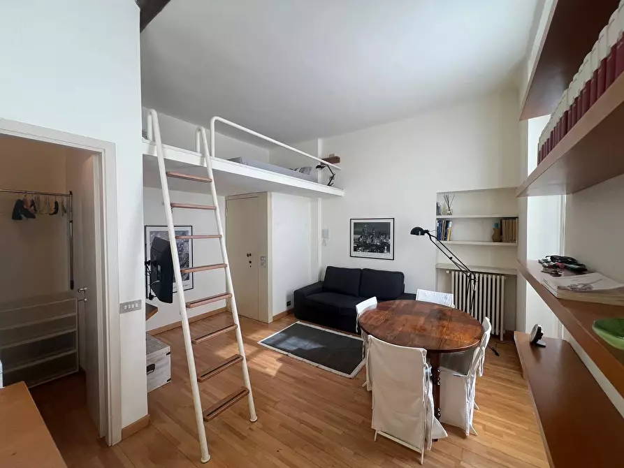 Immagine 1 di Appartamento in affitto  in Via Pontaccio a Milano