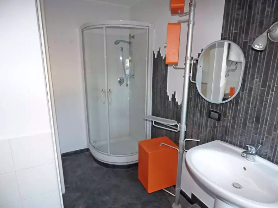 Immagine 10 di Attico in affitto  in Corso Galileo Ferraris 67 a Torino