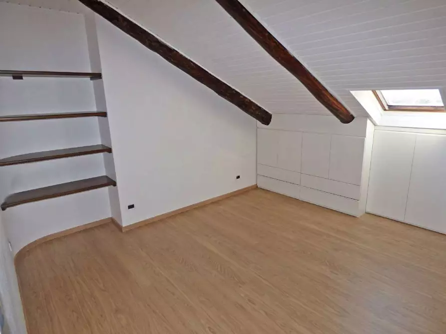 Immagine 8 di Attico in affitto  in Corso Galileo Ferraris 67 a Torino