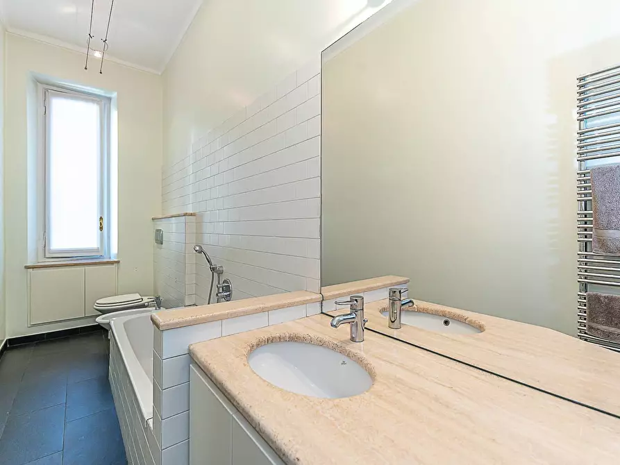 Immagine 14 di Appartamento in affitto  in corso Palestro 13 a Torino