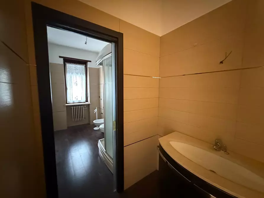 Immagine 18 di Ufficio in affitto  in strada Piossasco 40 a Torino