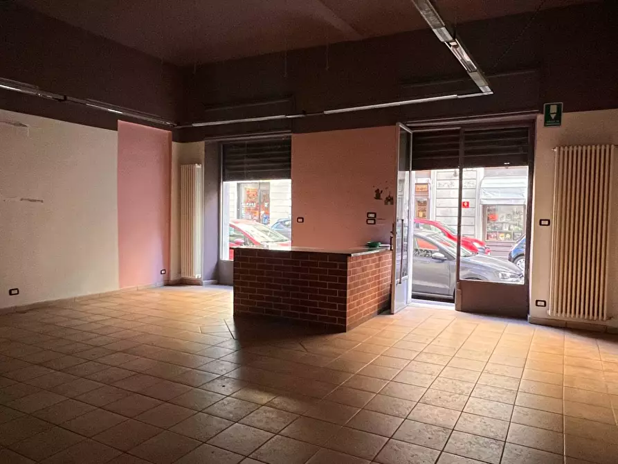 Immagine 12 di Negozio in affitto  in Via Giuseppe Grassi 15 a Torino