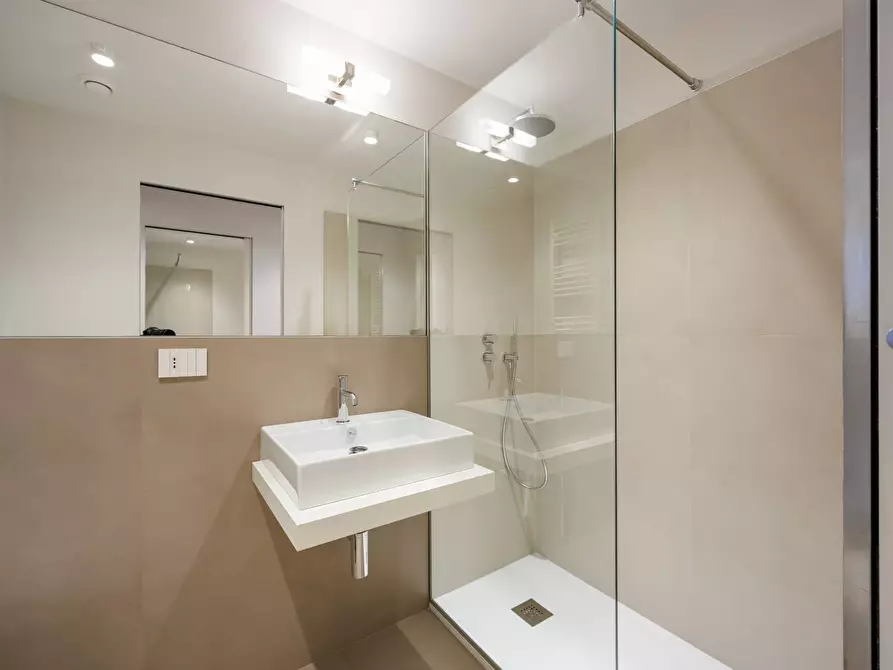 Immagine 16 di Appartamento in affitto  in Via San Francesco Da Paola a Torino