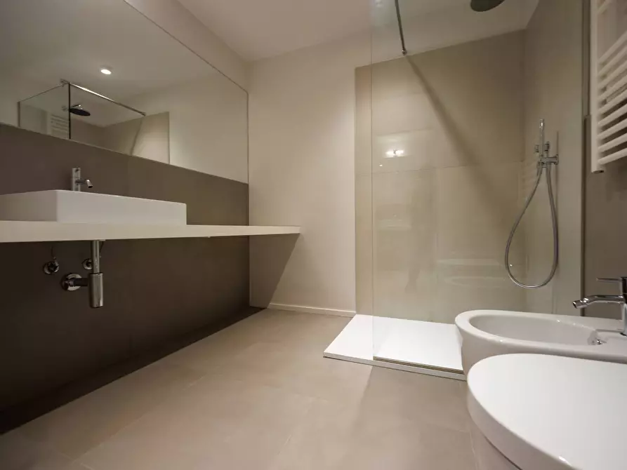 Immagine 19 di Appartamento in affitto  in Via San Francesco Da Paola a Torino