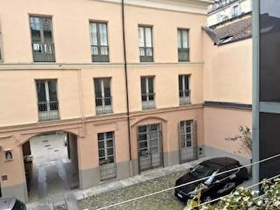 Immagine 7 di Appartamento in vendita  in Via Accademia Albertina 35 a Torino