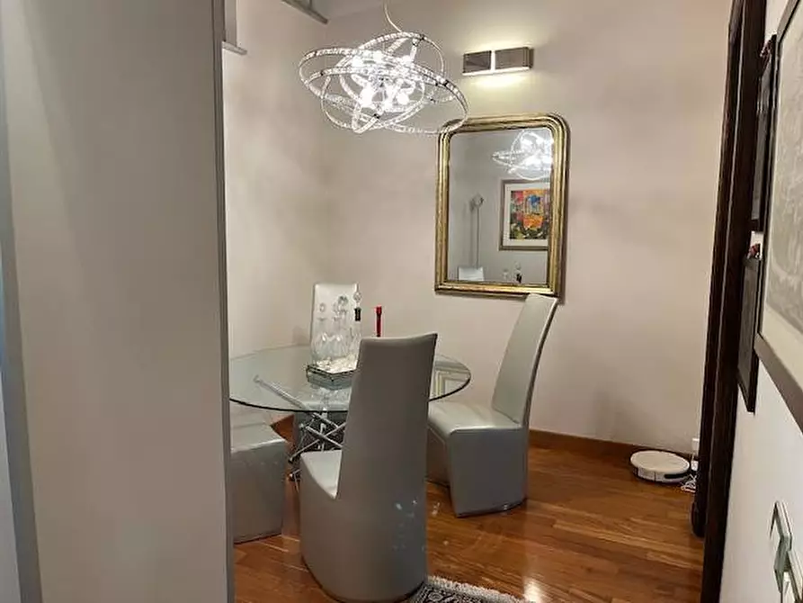 Immagine 30 di Appartamento in vendita  in Via Accademia Albertina 35 a Torino