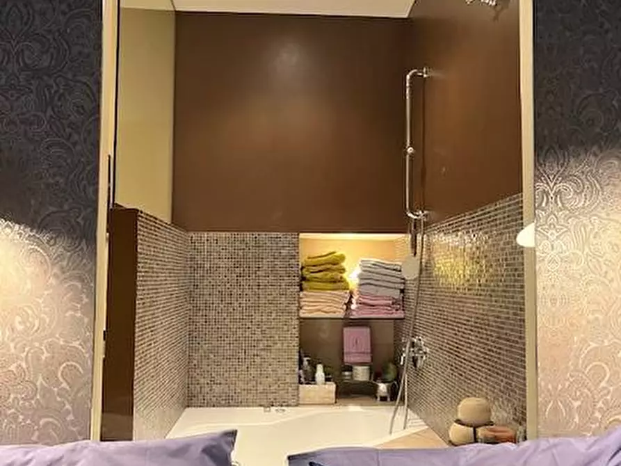 Immagine 59 di Appartamento in vendita  in Via Accademia Albertina 35 a Torino