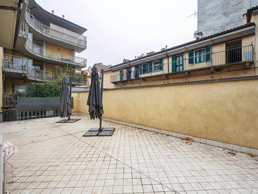 Immagine 15 di Villa in affitto  in Via Monferrato a Torino