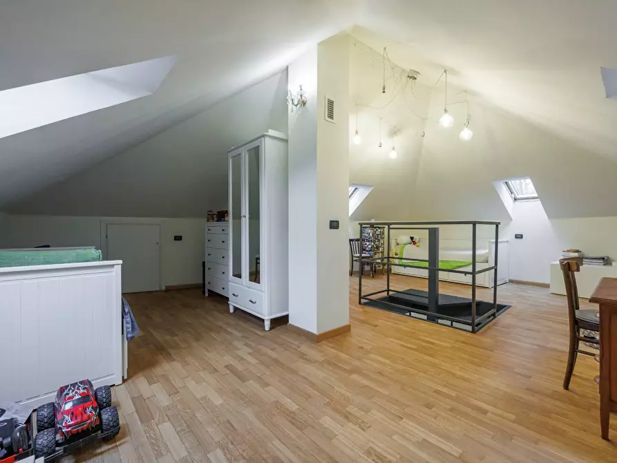 Immagine 34 di Villa in affitto  in Via Monferrato a Torino