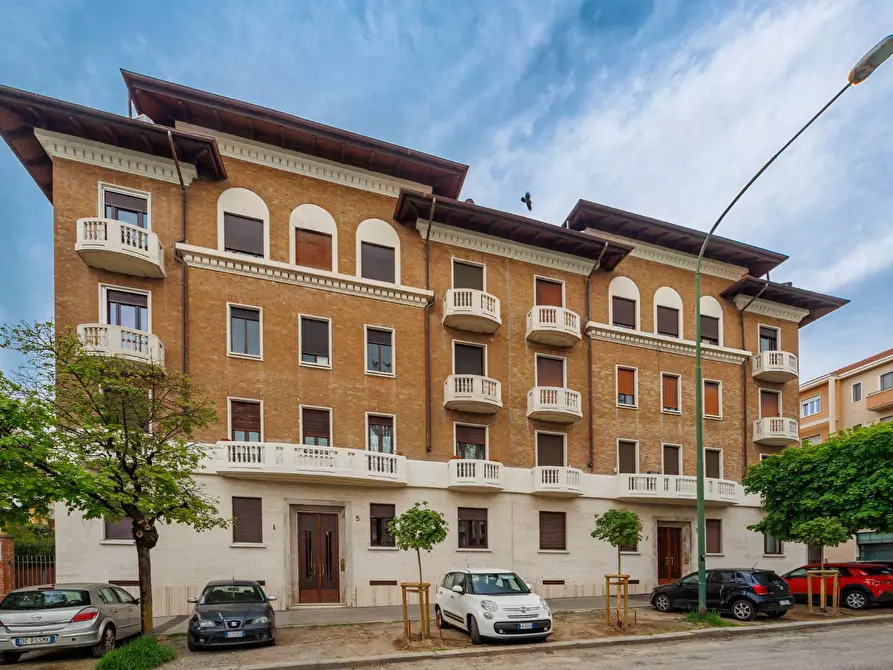 Immagine 16 di Appartamento in affitto  in Piazza Francesco Carrara a Torino