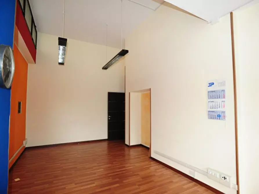 Immagine 6 di Ufficio in affitto  in Corso Turati 13 a Torino
