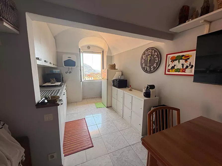 Immagine 10 di Appartamento in vendita  in via Salita alle Mura 20 a Ventimiglia