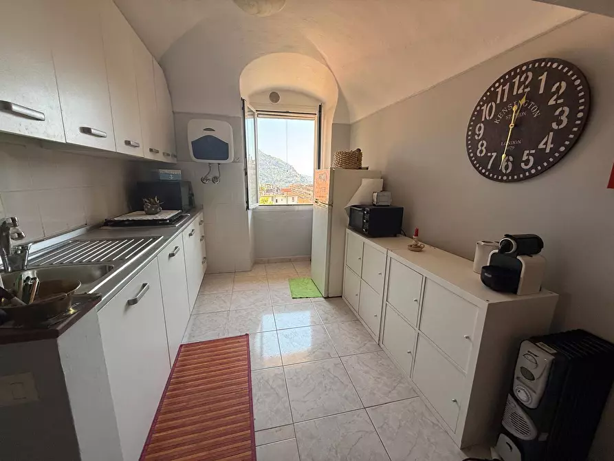 Immagine 11 di Appartamento in vendita  in via Salita alle Mura 20 a Ventimiglia